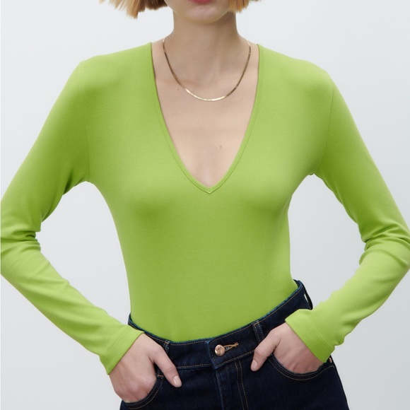 Zara Tops - Zara green long sleeve bodysuit